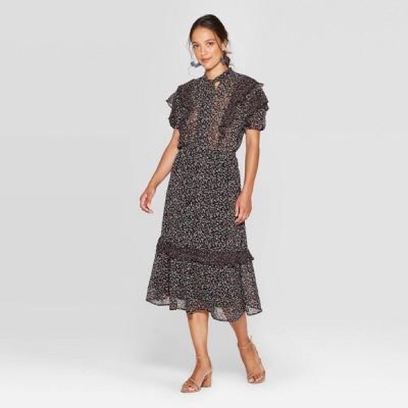 Knox Rose Dresses & Skirts - Knox Rose Black Floral Ruffled Midi Dress
